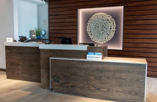 Davenport Hotel | Fairfield Inn & Suites by Marriott Davenport Quad Cities