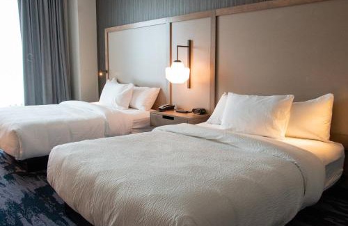 Davenport Hotel | Fairfield Inn & Suites by Marriott Davenport Quad Cities