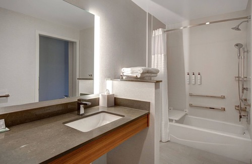 Lancaster Hotel | Fairfield Inn & Suites by Marriott Lancaster Palmdale
