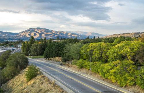 East Wenatchee Hotel | Fairfield Inn & Suites by Marriott Wenatchee