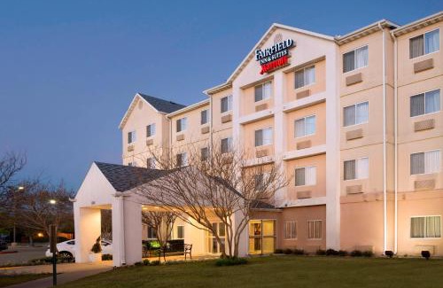 Fort Worth Hotel | Fairfield Inn & Suites Fort Worth University Drive
