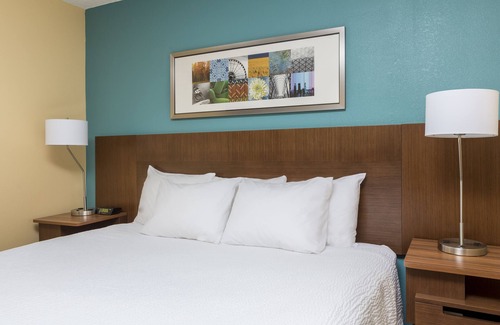 Lubbock Hotel | Fairfield Inn & Suites Lubbock
