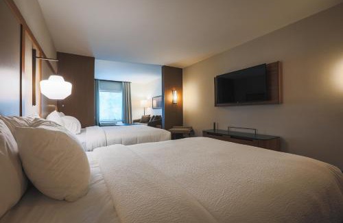 Upper Peninsula Hotel | Fairfield Inn & Suites Marquette