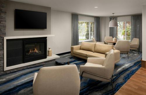 Lake Forest Hotel | Fairfield Inn & Suites Portland South/Lake Oswego
