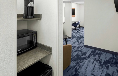 South Boston Hotel | Fairfield Inn & Suites South Boston