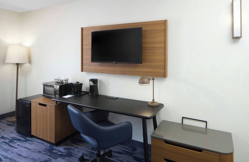 South Boston Hotel | Fairfield Inn & Suites South Boston