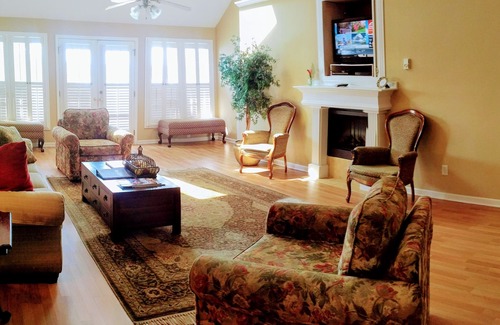 Villa Rica Villa | Fairfield Plantation Resort - Tara Villas Lakefront