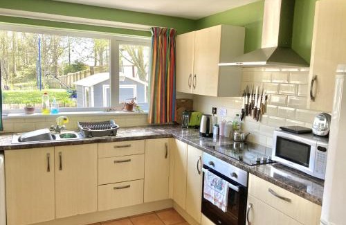Ballycastle House | Fairhill Cottage Perfect location with garden in central Ballycastle