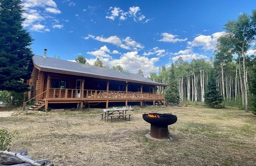 Casper Mountain Ski Chalet | Fairies' Cabin - Log Home in the Casper Mountains