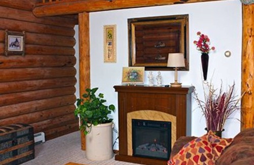 Fairmont Cabin | Fairmont Chalets Montana 5