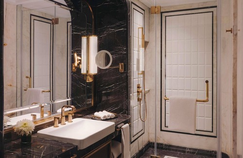 Vile Parle East Hotel | Fairmont Mumbai