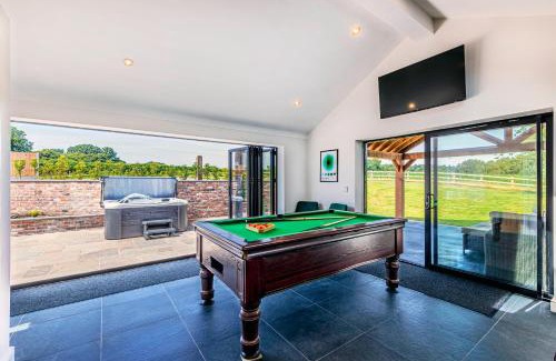 Whitegate House | Fairvale House