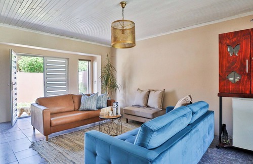 Cape Town House | Fairview Crescent by CTHA