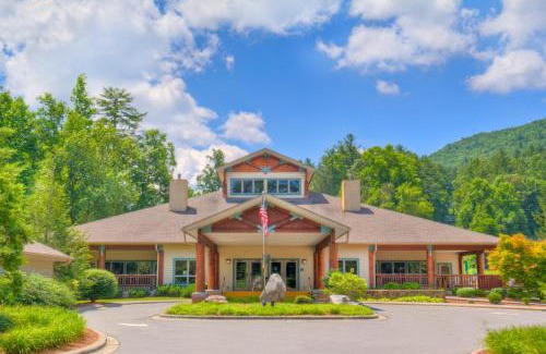 Sapphire Resort | Fairway Forest