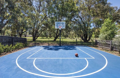 Central Mudgee House | Fairway House by Kirsten Serviced Accommodation