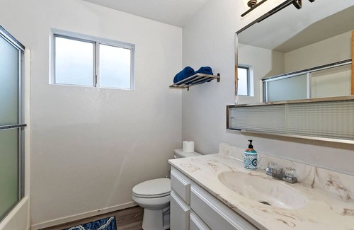 Big Bear City Cabin | Fairway Landing: By Snow Tubing & Farmers Market!