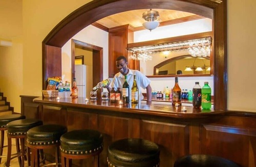 Montego Bay Villa | Fairway Manor 7-Beach Resort Membership!Tennis Court! Infinity Pool, Fully Staffed