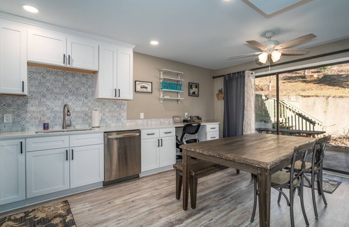 Lake Lure Condo | Fairway Mountain Retreat