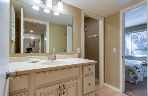 West Beach Village Apartment | Fairway Oaks 1363