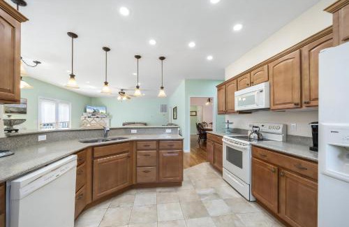 Captain's Cove House | Fairway Stay