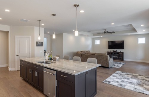St. George House | Fairway to Heaven at The Ledges Golf Club with Private Hot Tub!