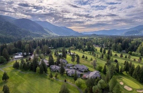 Welches House | Fairway to Heaven