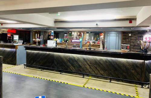 Manchester Hotel | Fairways Lodge & Leisure Club