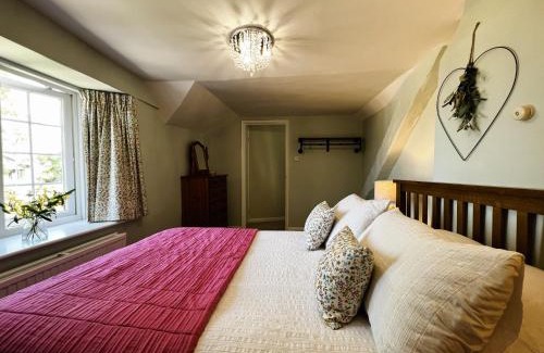 Nettlestone House | Fairy Hill Cottage