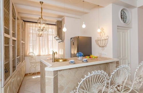 Tbilisi City Centre Apartment | Falcon Apartments - Meidan Boutique