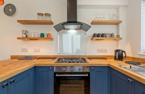 Pembroke Dock House | Falcon House in Pembroke Dock