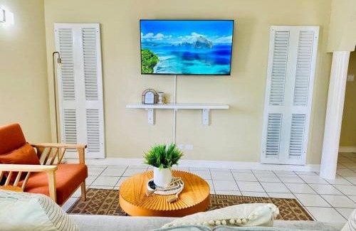 Montego Bay Apartment | Falcon IslandView - Airport Pickup Available - 24Security