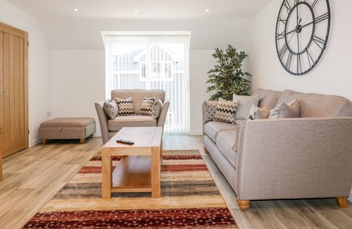 Wadebridge Apartment | FALCON, pet friendly, luxury holiday cottage in Padstow