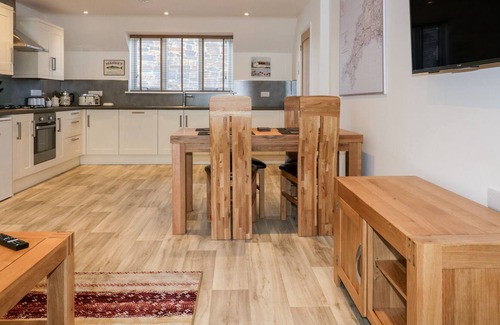Wadebridge Apartment | FALCON, pet friendly, luxury holiday cottage in Padstow