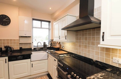 Whitby Cottage | FALCON'S NEST, pet friendly, character holiday cottage in Whitby