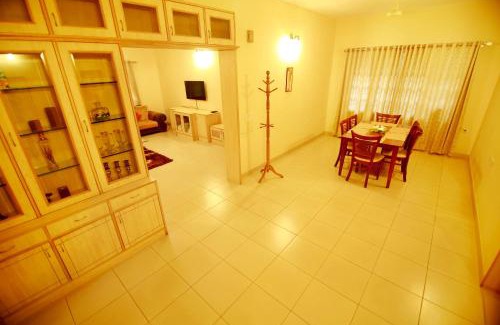 Bangalore City Center Hotel | Falcon Suites Residency Road