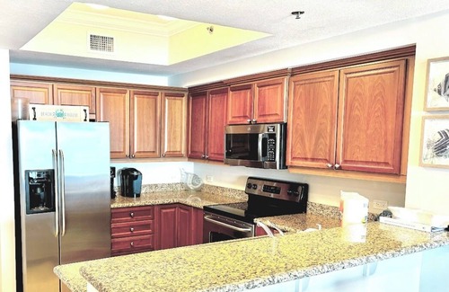 Gulf Shores Condo | FALL AT THE BEACH IS GREAT ! THE RUSH AND CROWDS OF SUMMER ARE GONE. BOOK NOW
