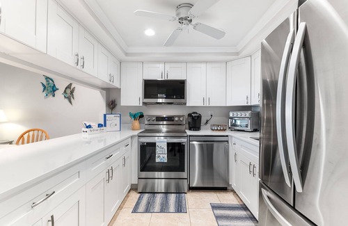 Crescent Beach Condo | Fall discounts/Steps to Beach, Pool, Dock/Renovated/Beach Supplies/St.Augustine