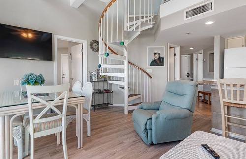 Fort Morgan Condo | FALL FLASH SALE Beautiful Beach View from this Cute Condo with Beach Decor