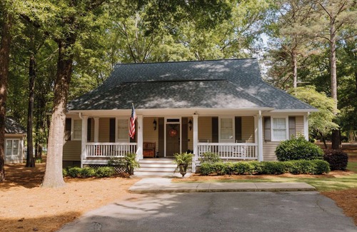 Lake Oconee House | Fall fun at the Lake! Heaven on Earth! Boating, Fishing, Memory Making 🍁🛶🍂💚🏌🏿‍♂️