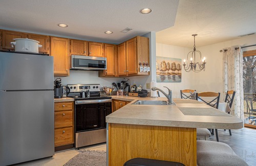 The Galena Territory Condo | Fall Golf Bliss at Lucky Bunker – Swing Into Galena!