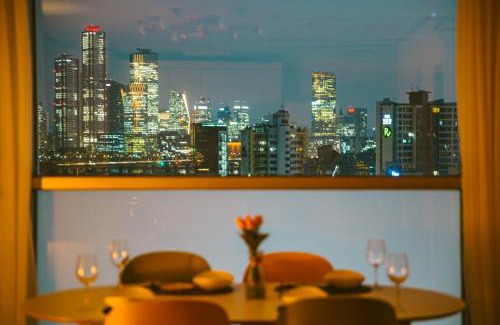 Sangsu-dong Apartment | Fall in the view