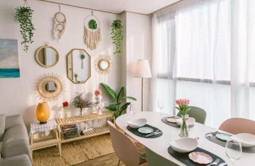 Sangsu-dong Apartment | Fall in the view