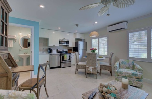Siesta Key Village Condo | Fall Into Paradise Your Endless Summer Starts Now
