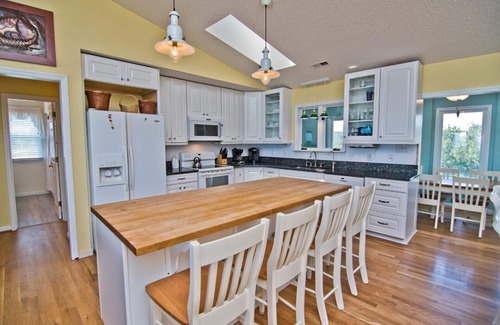 Pine Knoll Shores House | Fall is Beach Time: Sunny, Warm Ocean, Great Fishing! WiFi to ‘Work’ IF You Must
