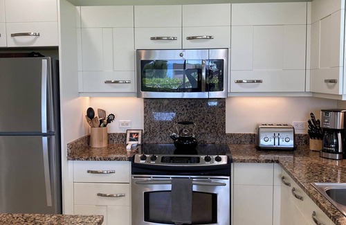 Kahaluu Bay Condo | Fall Kilauea Fireworks! 199 nt incl AC, 5 Star Luxury on the Big Island
