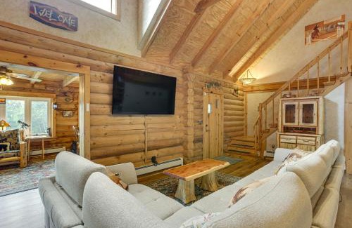 Crellin House | Fall Leaves, Jacuzzi and Games Maryland Mtn Retreat