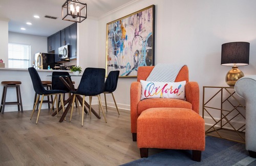 Oxford Condo | Fall means Football and Parent Weekends! Book Now!