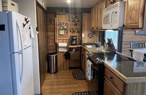 Sunriver Cabin | Fall Promotion- Stay the Weekend Get 1 Night Free 2 Bed 2 bath + Loft 6 SHARC