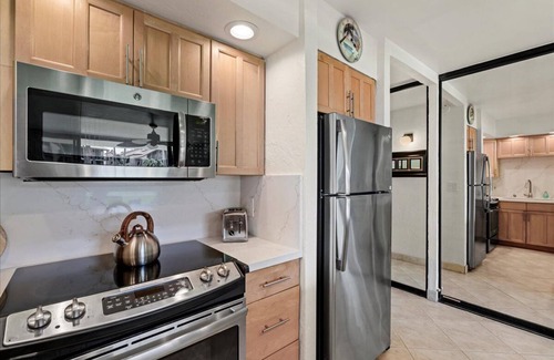 Honokowai Apartment | Fall Sale - Ground Floor- Just Renovated, AC & 20 steps to the Ocean