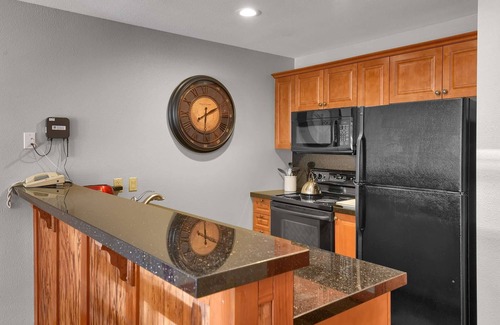 Salt Lake Mountain Resorts Condo | Fall Special! 10% off until November 30!